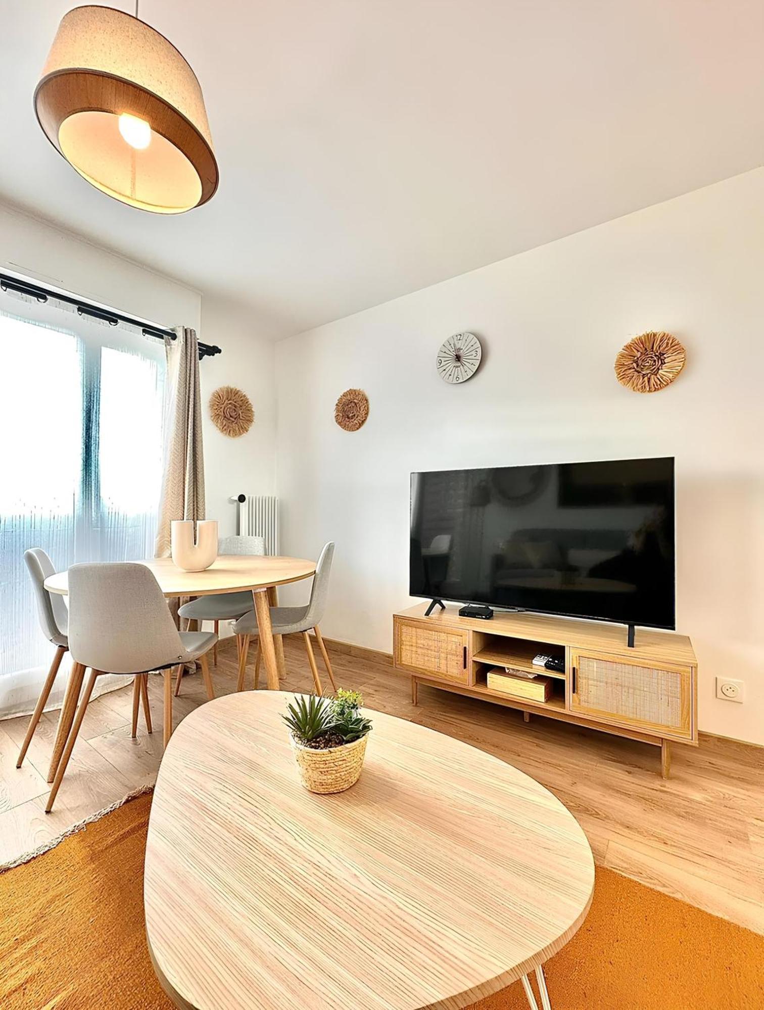 Magnifique Appartement En Face Du Stade Velodrome Marsiglia Esterno foto
